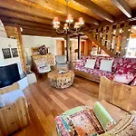 木屋 Chalet Kelly, Au Centre Ville Avec Jacuzzi