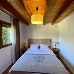 木屋 Chalet Kelly, Au Centre Ville Avec Jacuzzi *