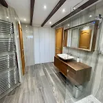 Chalet Kelly, Au Centre Avec Jacuzzi *