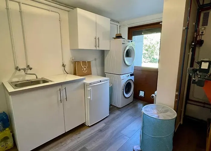 Kelly, Centre / Jacuzzi / Sauna Шале