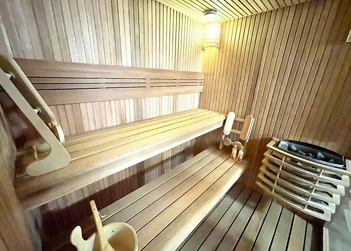 Kelly, Centre / Jacuzzi / Sauna Жерарме