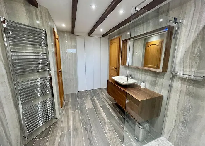 Шале Kelly, Centre / Jacuzzi / Sauna *