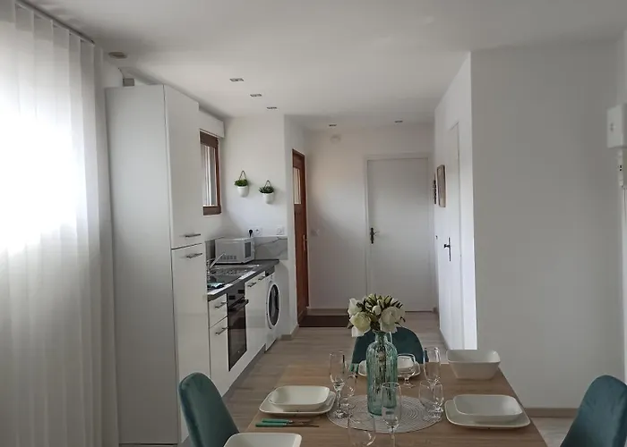 Kelly, Centre / Jacuzzi / Sauna Жерарме