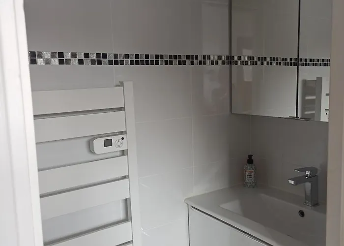 Kelly, Centre / Jacuzzi / Sauna Шале Жерарме